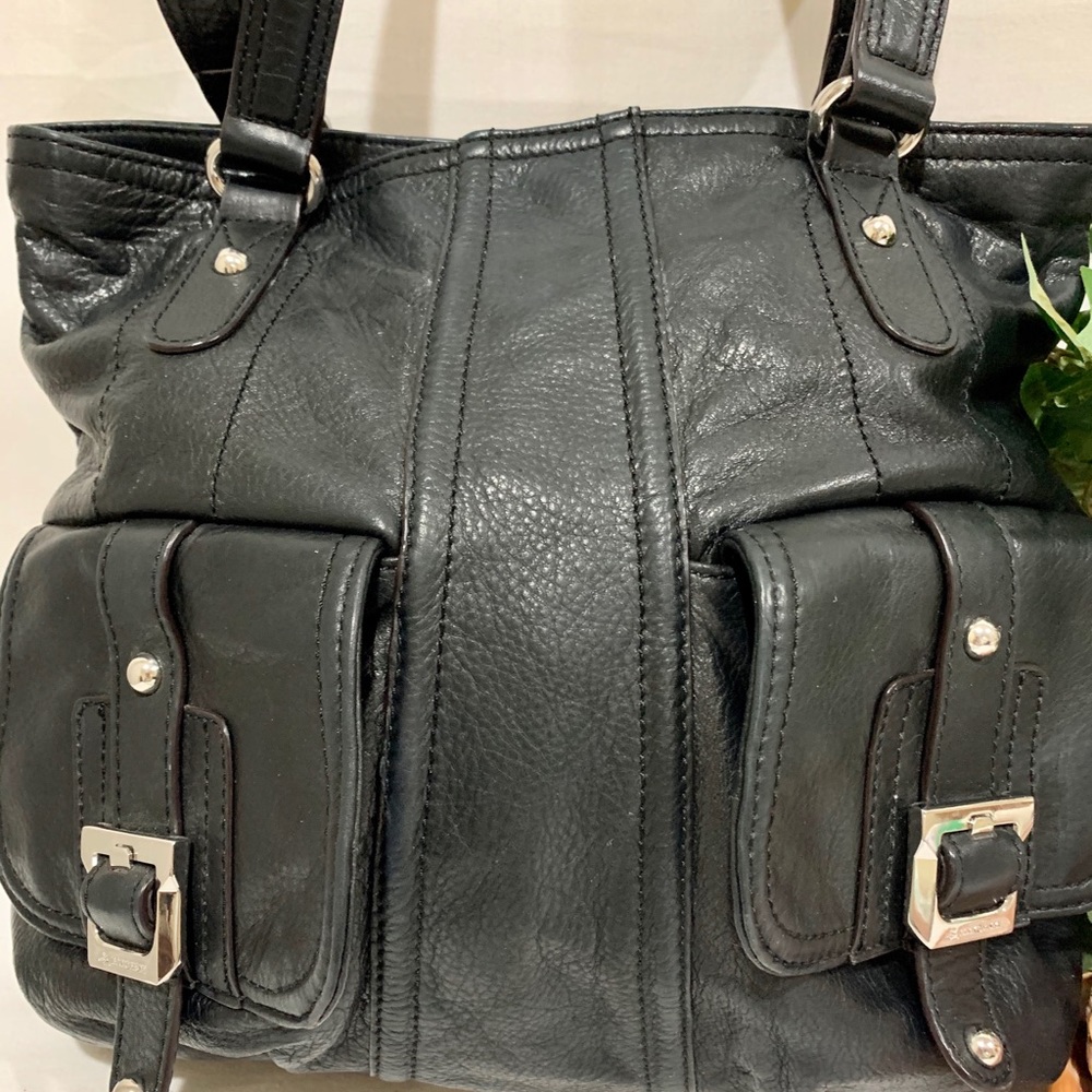 Like new, B Makowsky purse